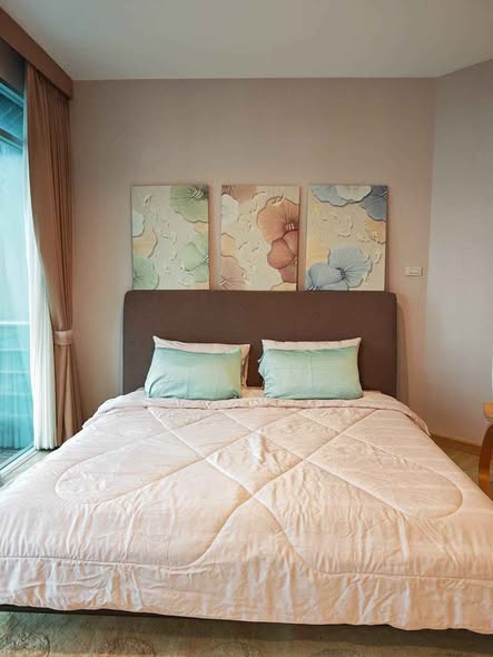 bedroom of Baan Sathorn Chao Phraya