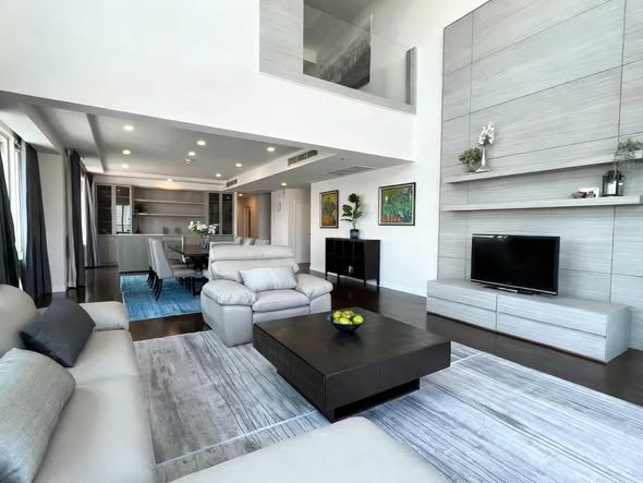 living room of Baan Siri Twenty Four