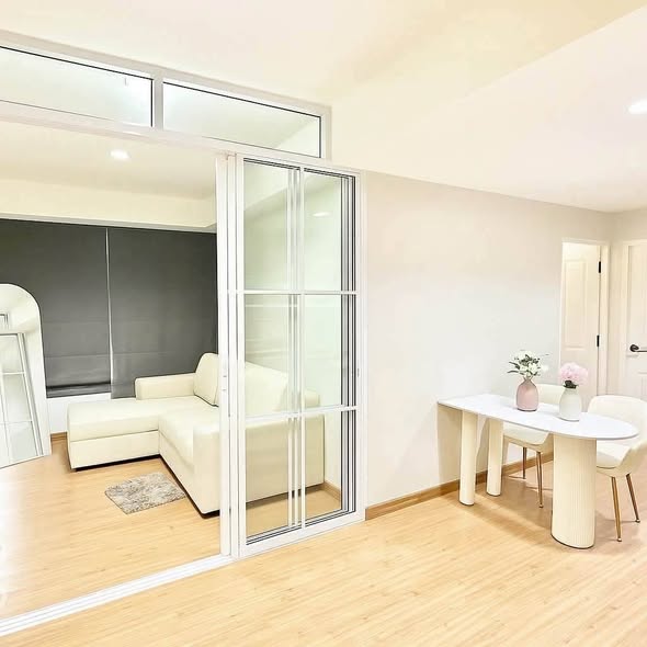 bedroom and living room and room interior of Baan Sukhothai Condo Building 11