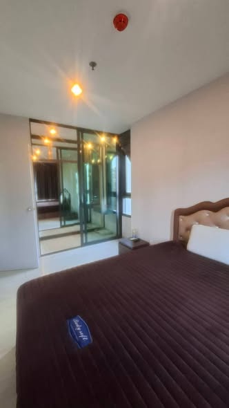 bedroom of บ้านริมรัชดา Baanrim Ratchada Apartment