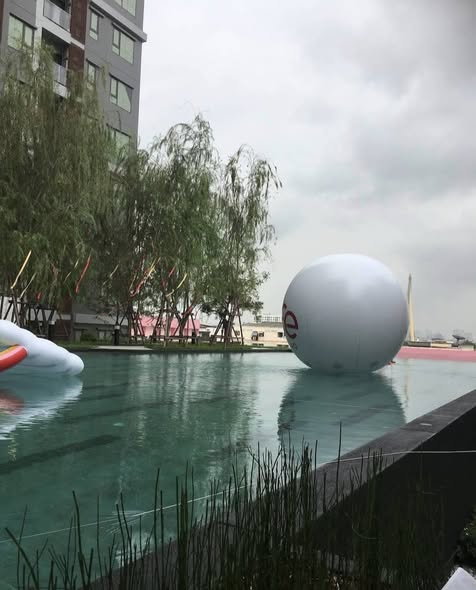pool of บ้านริมรัชดา Baanrim Ratchada Apartment