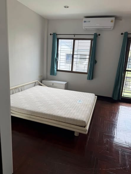 bedroom of Ban Klang Muang Mengjai-Lardprao