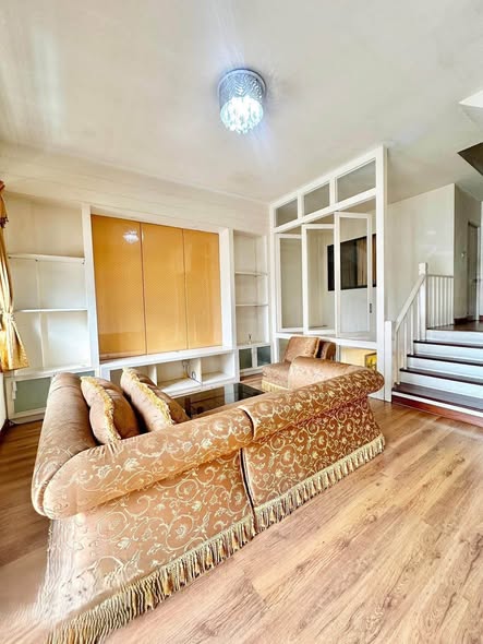 living room of Ban Klang Muang Ratchada-Meng Chai 1