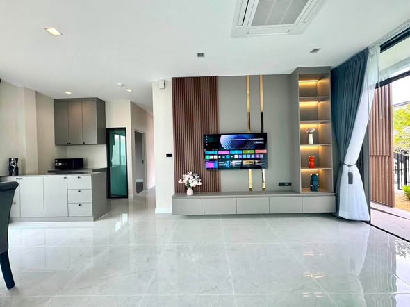 living room and room interior of Bangkok Boulevard Bangna KM.5 บางกอก บูเลอวาร์ด บางนา กม.5