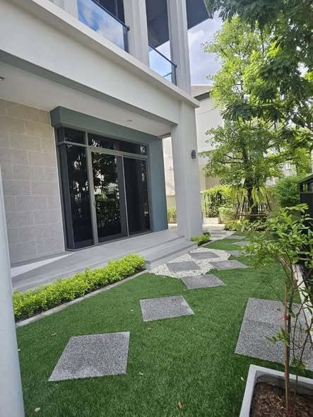 Bangkok Boulevard Ramintra-Watcharapol