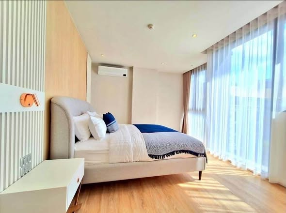 bedroom of Bearing Residence