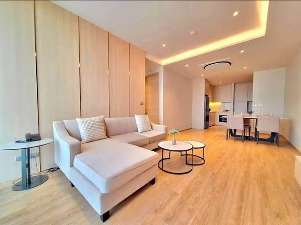 living room of Bearing Residence