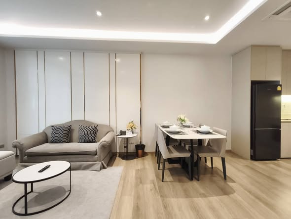living room of Bearing Residence
