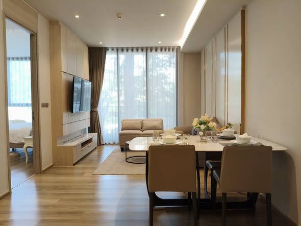 living room and room interior of Bearing Residence