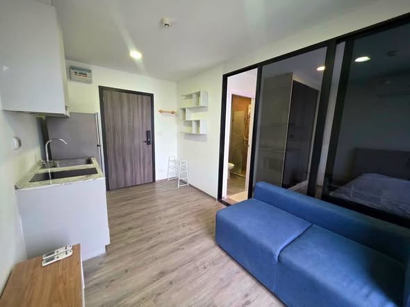 bedroom of Beat Bangwa Interchange