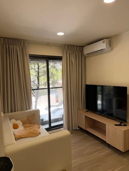 bedroom and living room and room interior of Beat sukhumvit sale gallery