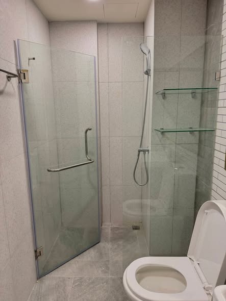 room interior and bathroom of Beat sukhumvit sale gallery