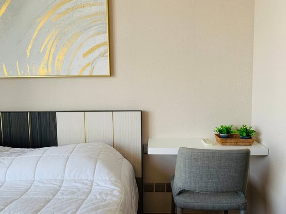 bedroom of BEATNIQ