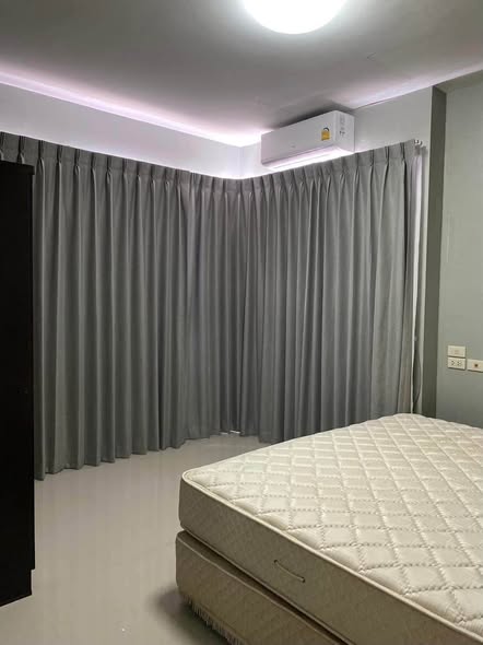 bedroom of คอนโดบ้านสวนลาซาล