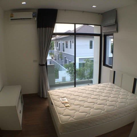 bedroom of หมู่บ้านออร่า