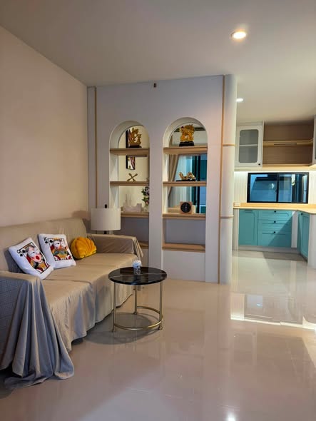 bedroom and living room of บ้านกลางเมือง ราชพฤกษ์-สาทร