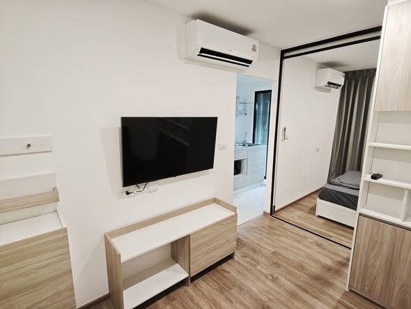 bedroom and room interior of เสนาคิทท์ สำโรง อินเตอร์เชนจ์ (สำนักงานขาย)