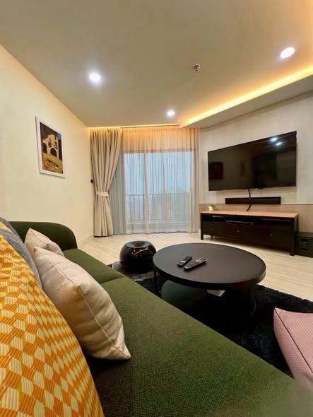 bedroom and living room of Belle Grand Rama 9