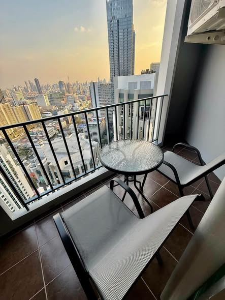 Belle Grand Rama 9