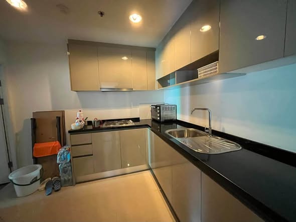 kitchen of Belle Grand Rama 9