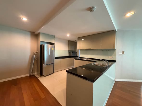 kitchen of Belle Grand Rama 9
