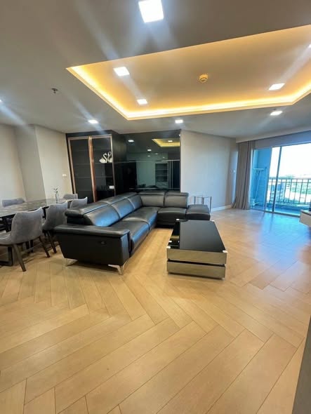living room of Belle Grand Rama 9