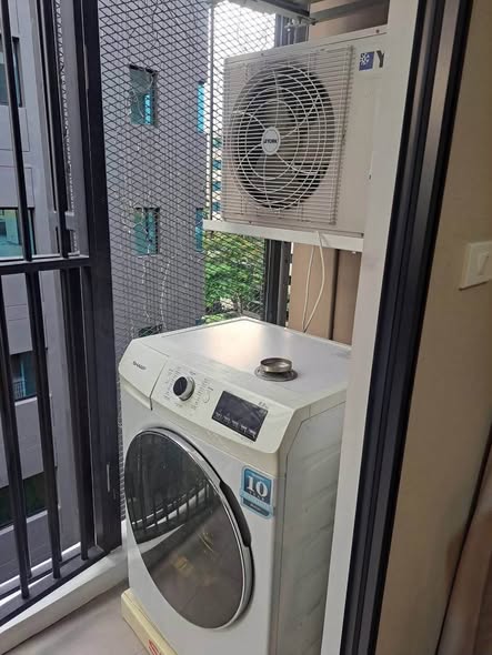 bathroom of Blossom Condo Sathon-Charoen Rat