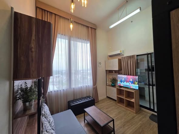 room interior of Blossom Condo Sathon-Charoen Rat