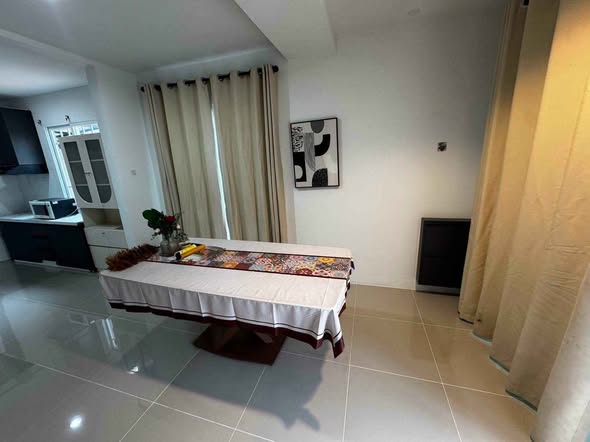 bedroom and room interior of Bristol park