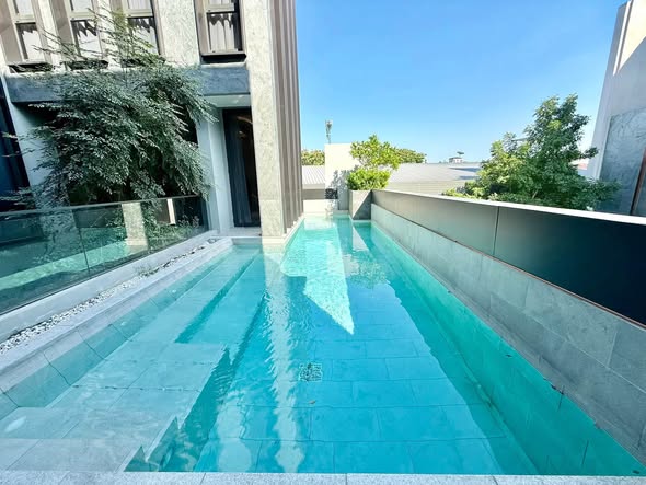 pool of BuGaan Pattanakarn