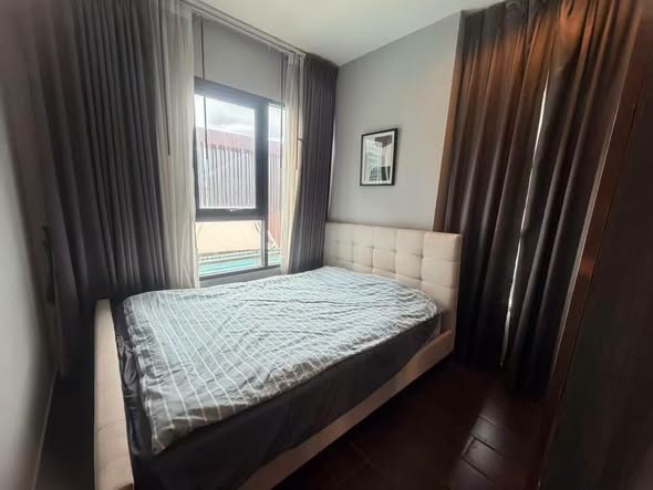 bedroom of C Ekkamai Condominium