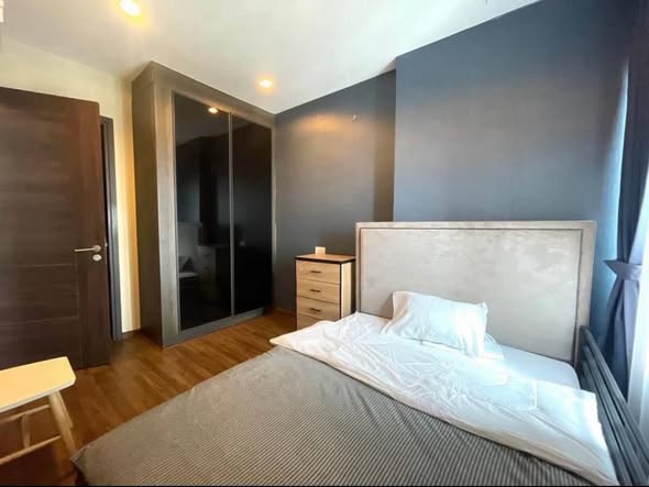 bedroom of C Ekkamai Condominium