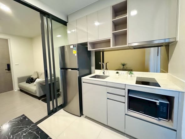 kitchen of C Ekkamai Condominium