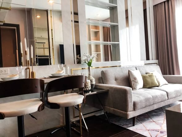 living room and room interior of C Ekkamai Condominium