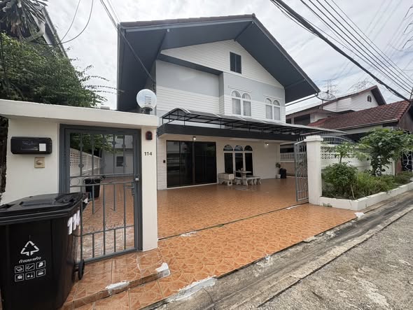 Casa Presto House Wongwan-Pinklao | Q House