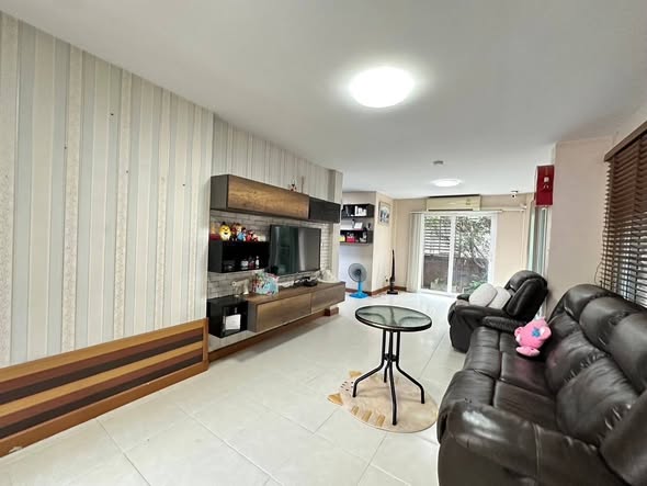 living room and room interior of Casa Ville Srinakarin