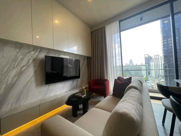 bedroom and living room of Celes Asoke
