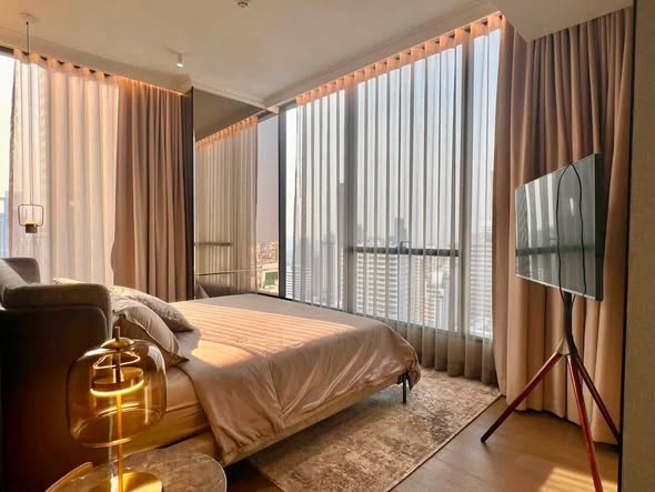 bedroom and room interior of Celes Asoke
