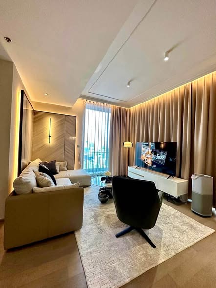 living room and bedroom of Celes Asoke