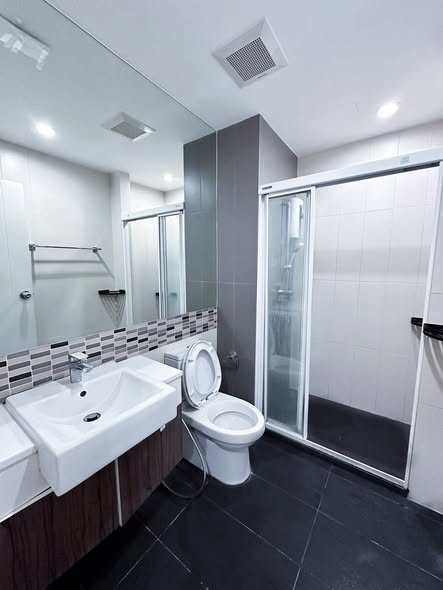 bathroom of Centric Ari Station
