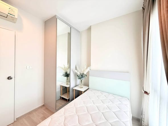 bedroom of Centric Huai Khwang Station