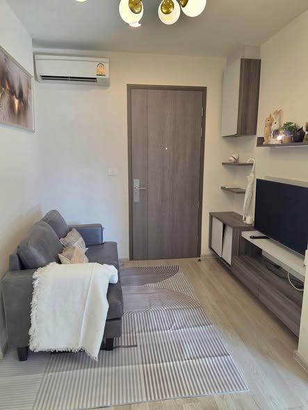 bedroom and living room and room interior of Centric Huai Khwang Station