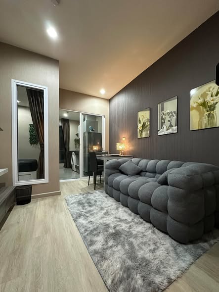 living room of Centric Huai Khwang Station