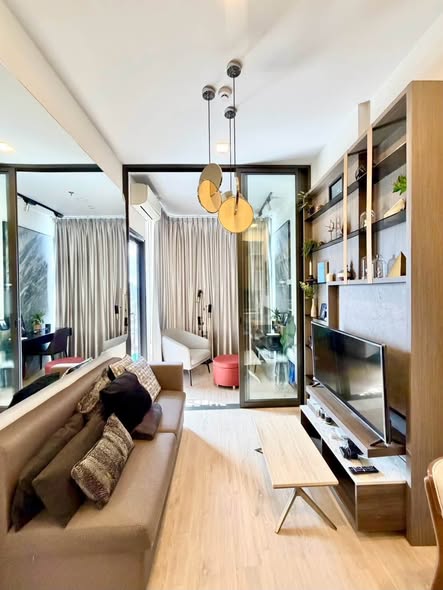 living room and room interior of Centric Ratchayothin