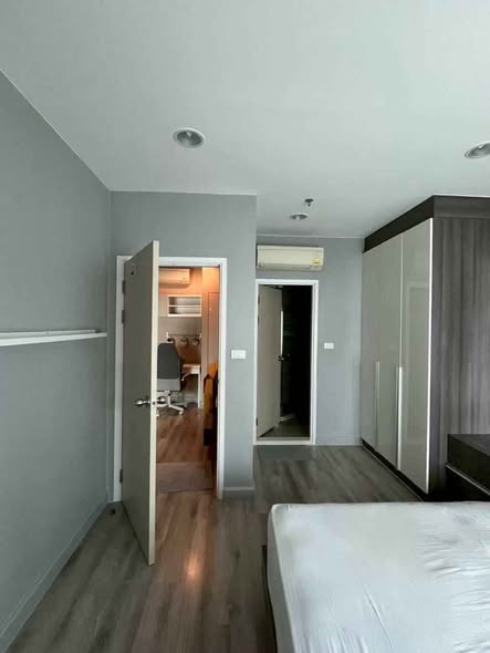 bedroom of Centric Sathon-St Louis