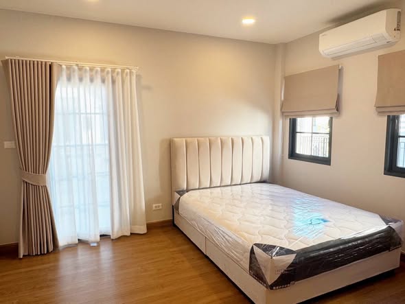 bedroom and room interior of Centro Bangna