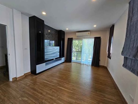 room interior of Centro Bangna-Wongwaen เซนโทร บางนา-วงแหวน