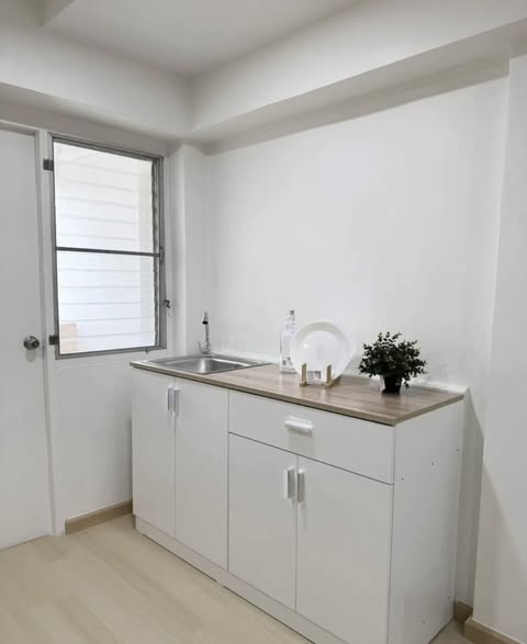CENTURY PARK CONDO