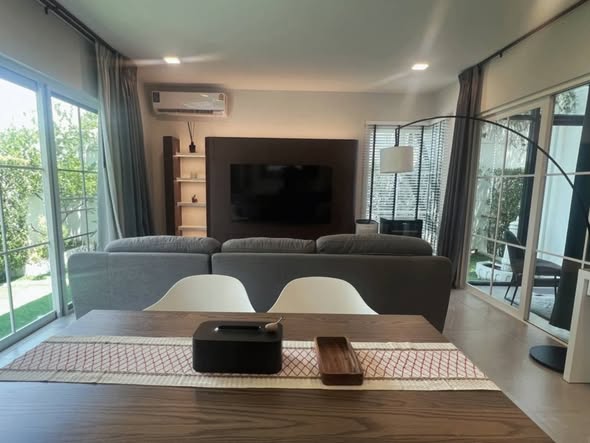 living room and room interior of Chaiyapruek Bangna KM15
