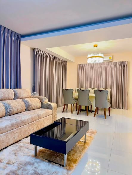 bedroom and living room of Chaiyapruk Srinakarin